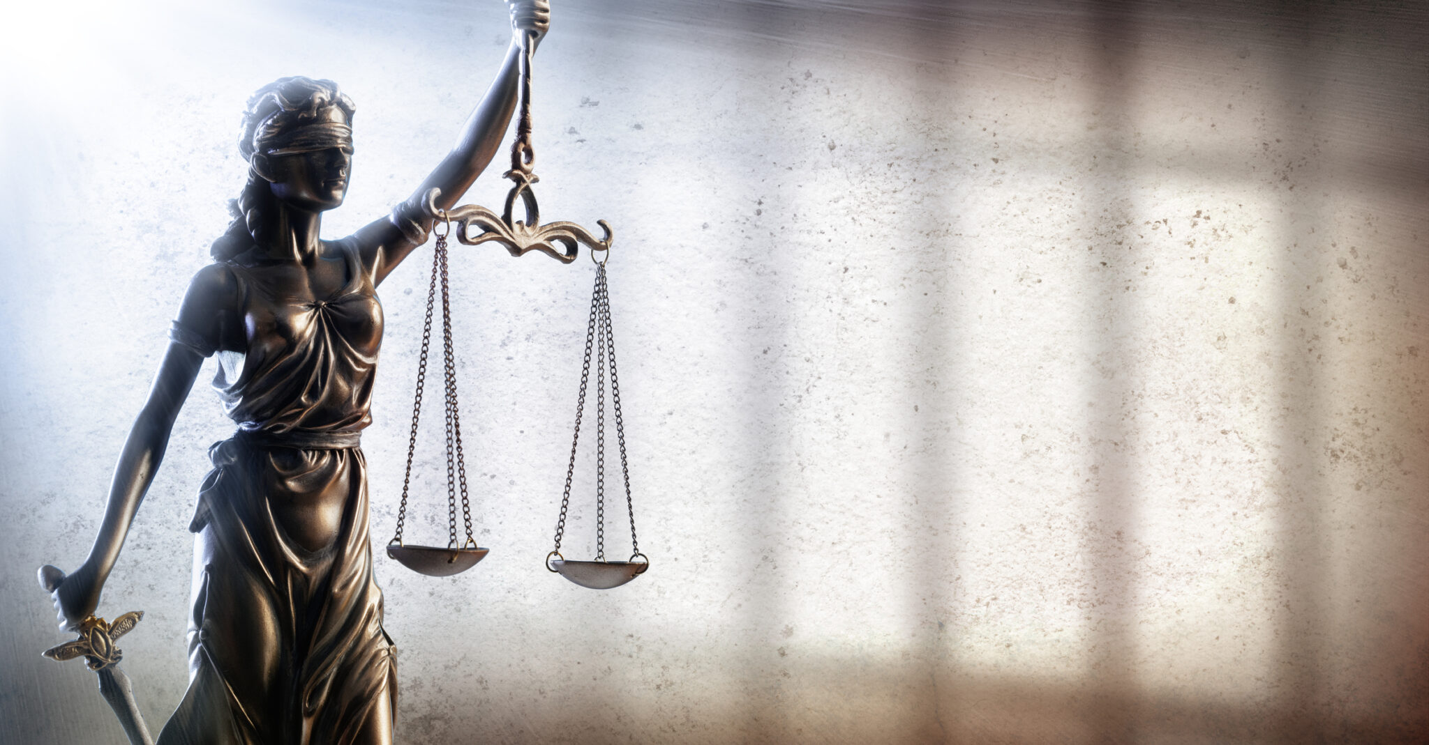 2010 PAUL TEUTUL Jr. WINS APPEAL AGAINST ORANGE COUNTY CHOPPERS